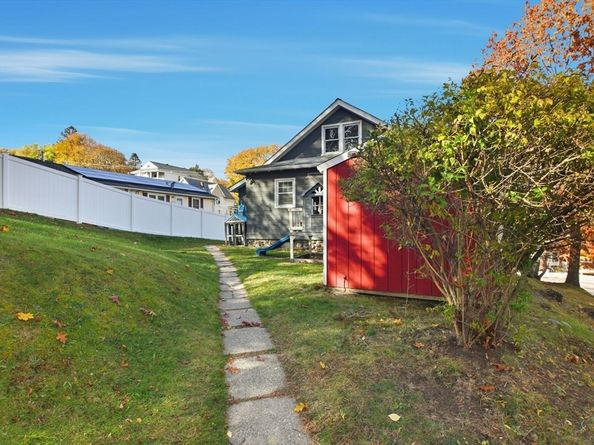 55 Whipple St, Worcester MA 01607