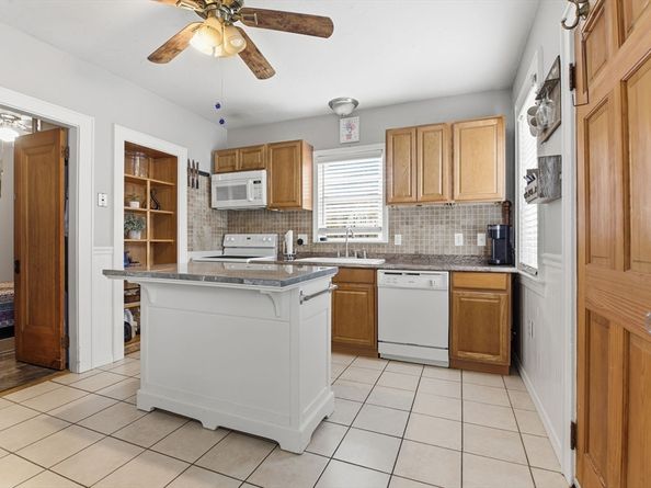 55 Whipple St, Worcester MA 01607