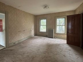 518 North St, Fitchburg MA 01420