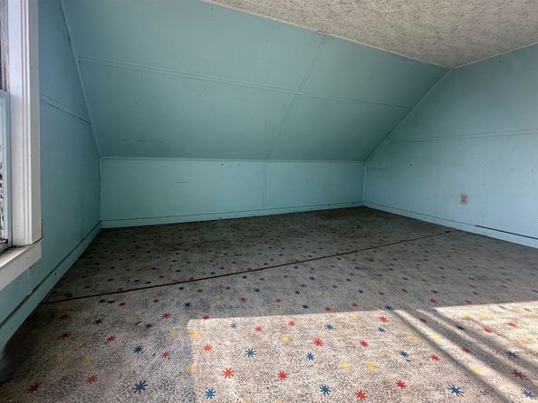 518 North St, Fitchburg MA 01420