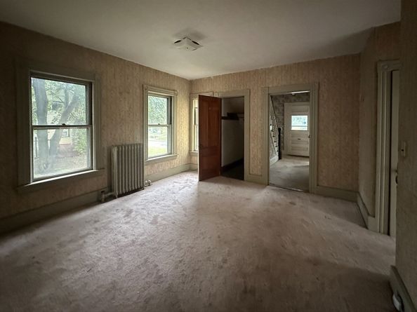 518 North St, Fitchburg MA 01420