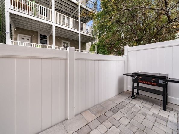 224 W 9th 1, Boston MA 02127