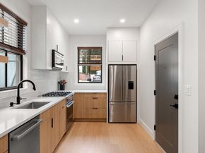 224 W 9th 1, Boston MA 02127