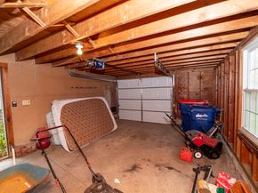 47 Fairhaven Rd, Mattapoisett MA 02739