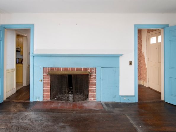 47 Fairhaven Rd, Mattapoisett MA 02739