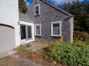 47 Fairhaven Rd, Mattapoisett MA 02739