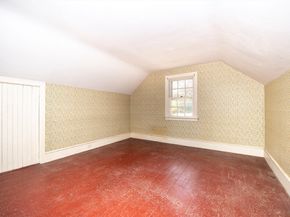 47 Fairhaven Rd, Mattapoisett MA 02739