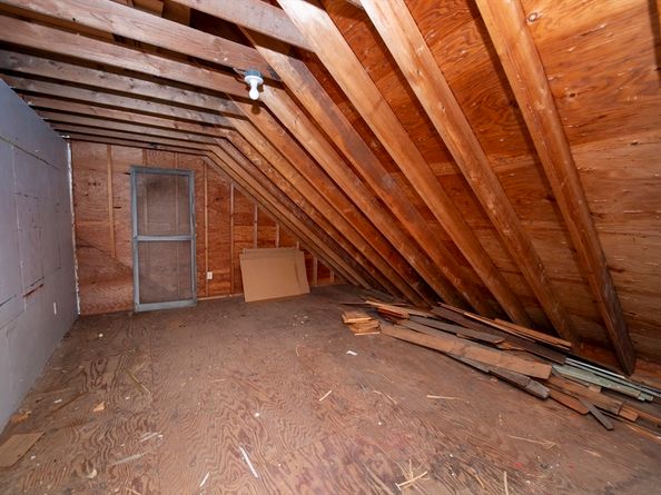 47 Fairhaven Rd, Mattapoisett MA 02739