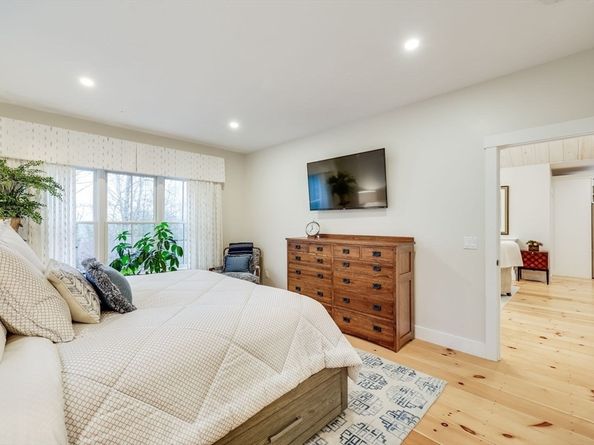 22 Hickorywood, Plymouth MA 02360