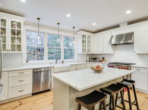 22 Hickorywood, Plymouth MA 02360