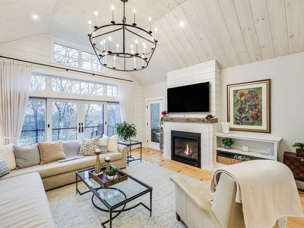 22 Hickorywood, Plymouth MA 02360