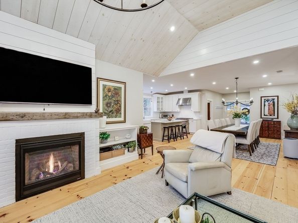 22 Hickorywood, Plymouth MA 02360