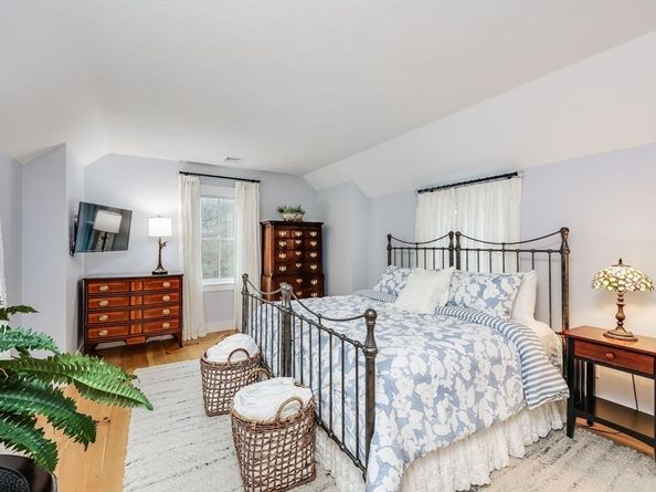 22 Hickorywood, Plymouth MA 02360