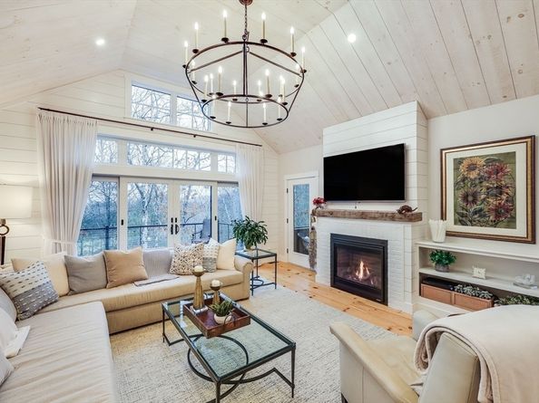 22 Hickorywood, Plymouth MA 02360