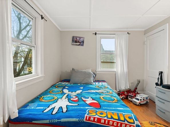 19 Cedar St, Beverly MA 01915