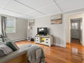 19 Cedar St, Beverly MA 01915