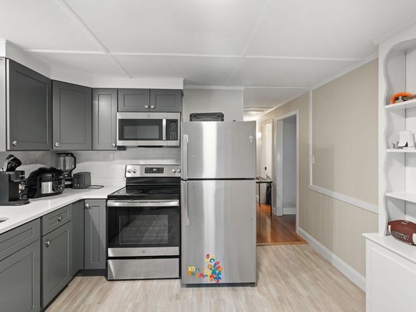 19 Cedar St, Beverly MA 01915