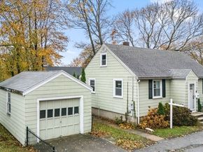 19 Cedar St, Beverly MA 01915