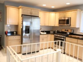 10-12 Fairview Ave, Swampscott MA 01907