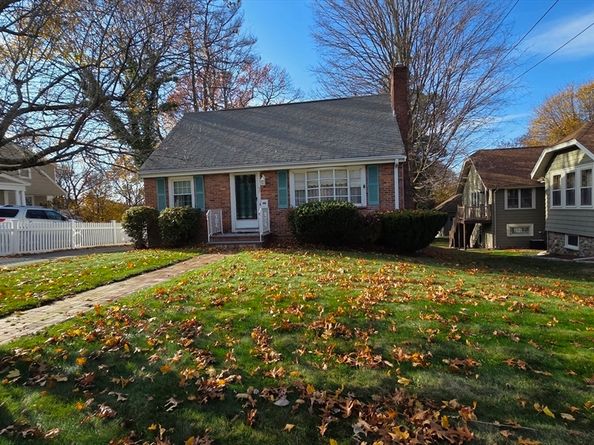 97 Liberty St, Braintree MA 02184