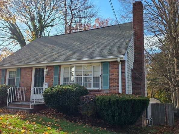 97 Liberty St, Braintree MA 02184