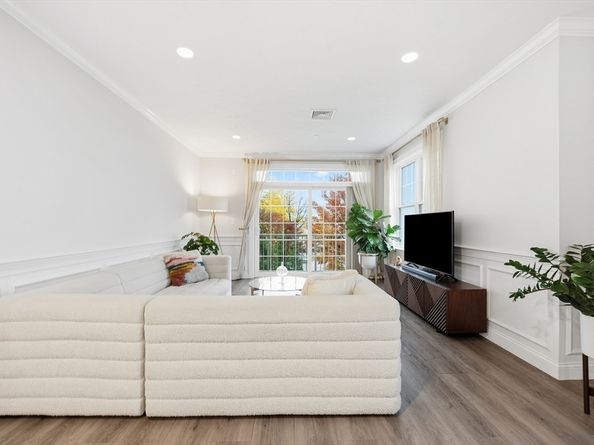 320 Middlesex Ave A207, Medford MA 02155