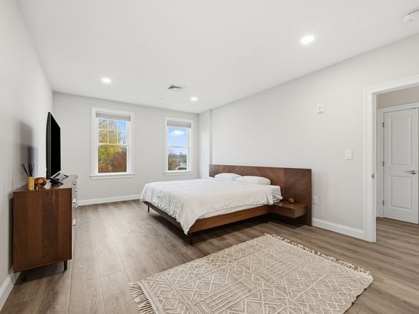 320 Middlesex Ave A207, Medford MA 02155