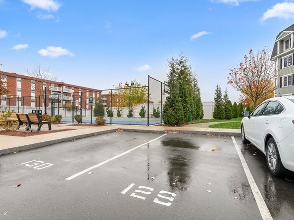 320 Middlesex Ave A207, Medford MA 02155