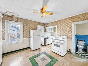 29 Ford, Lynn MA 01902