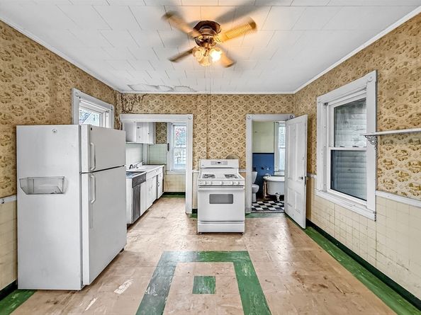 29 Ford, Lynn MA 01902