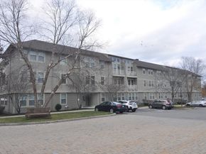 2 Harvest Drive 209, North Andover MA 01845