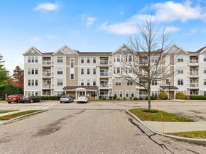 107 Clocktower Dr 3302, Waltham MA 02452