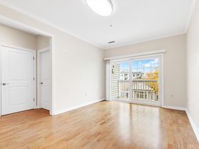 107 Clocktower Dr 3302, Waltham MA 02452