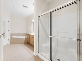 107 Clocktower Dr 3302, Waltham MA 02452