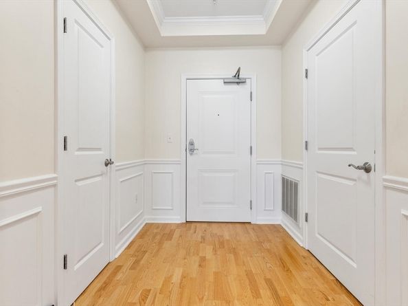 107 Clocktower Dr 3302, Waltham MA 02452