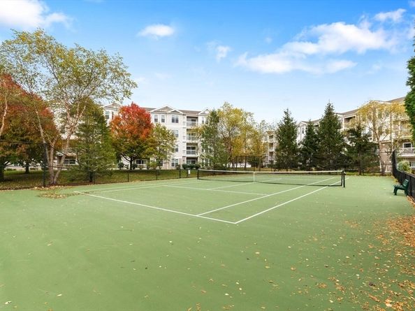 107 Clocktower Dr 3302, Waltham MA 02452