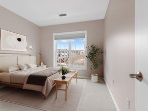 107 Clocktower Dr 3302, Waltham MA 02452