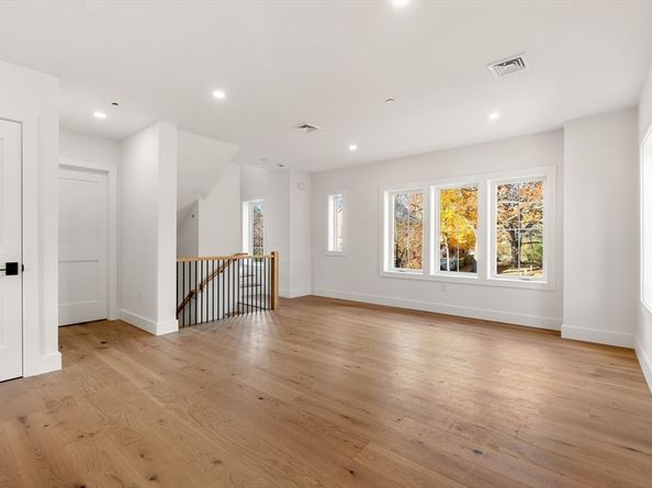 106 River Street 2, Newton MA 02465