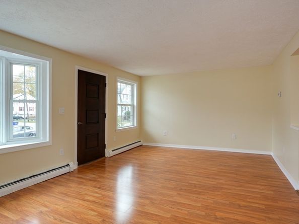 5 Hayes Street 5, Maynard MA 01754