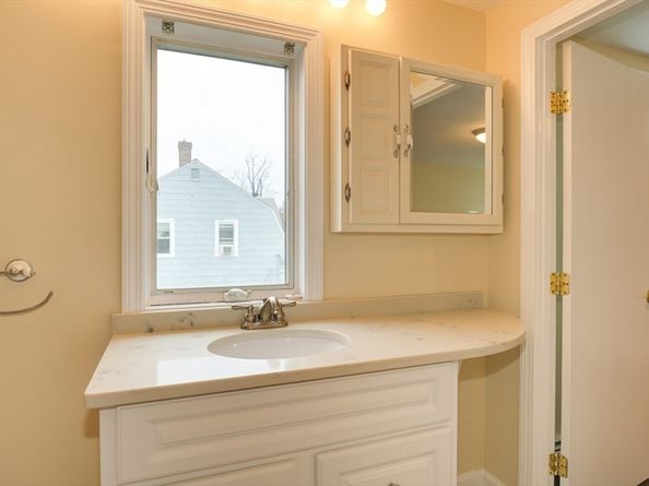 5 Hayes Street 5, Maynard MA 01754