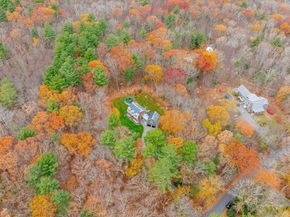 53 Asylum St, Mendon MA 01756