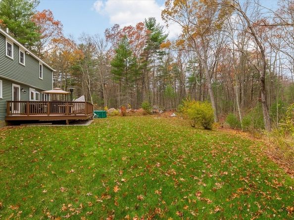 53 Asylum St, Mendon MA 01756