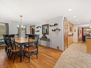 53 Asylum St, Mendon MA 01756