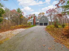 53 Asylum St, Mendon MA 01756