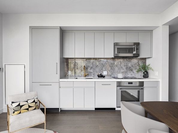 55 Lagrange St 1507, Boston MA 02116