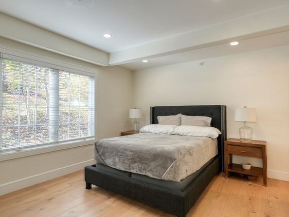 17 School C, Hudson MA 01749