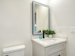 17 School C, Hudson MA 01749