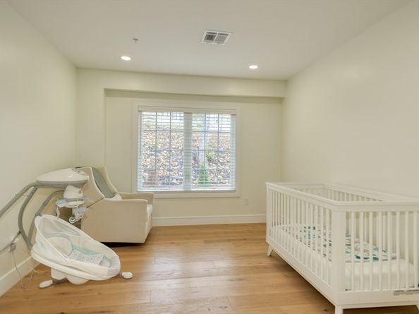 17 School C, Hudson MA 01749