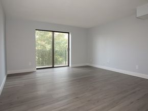 305 Riverside Ave 41, Medford MA 02155