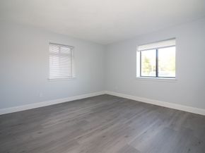 305 Riverside Ave 41, Medford MA 02155